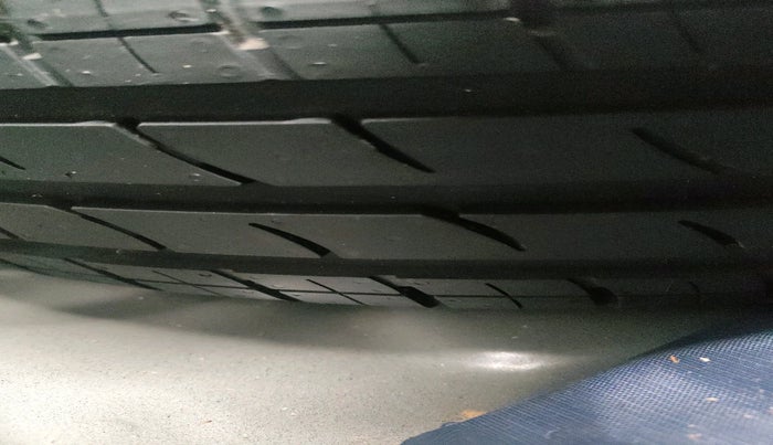 2020 Hyundai GRAND I10 NIOS SPORTZ 1.2 KAPPA VTVT, Petrol, Manual, 38,943 km, tyre