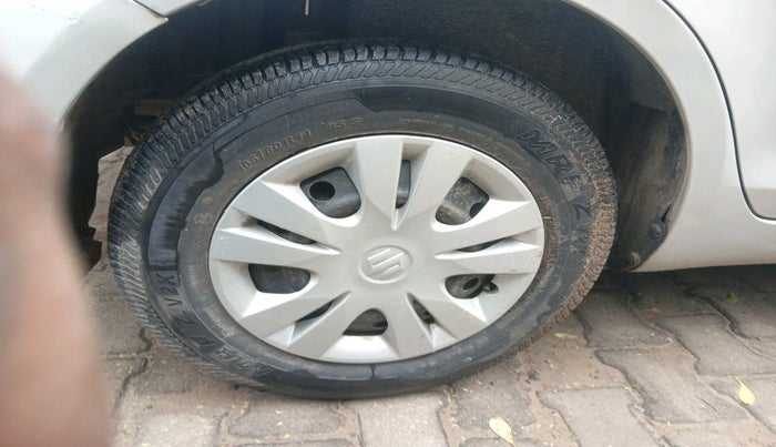 2013 Maruti Swift Dzire VXI, Petrol, Manual, 52,418 km, tyre