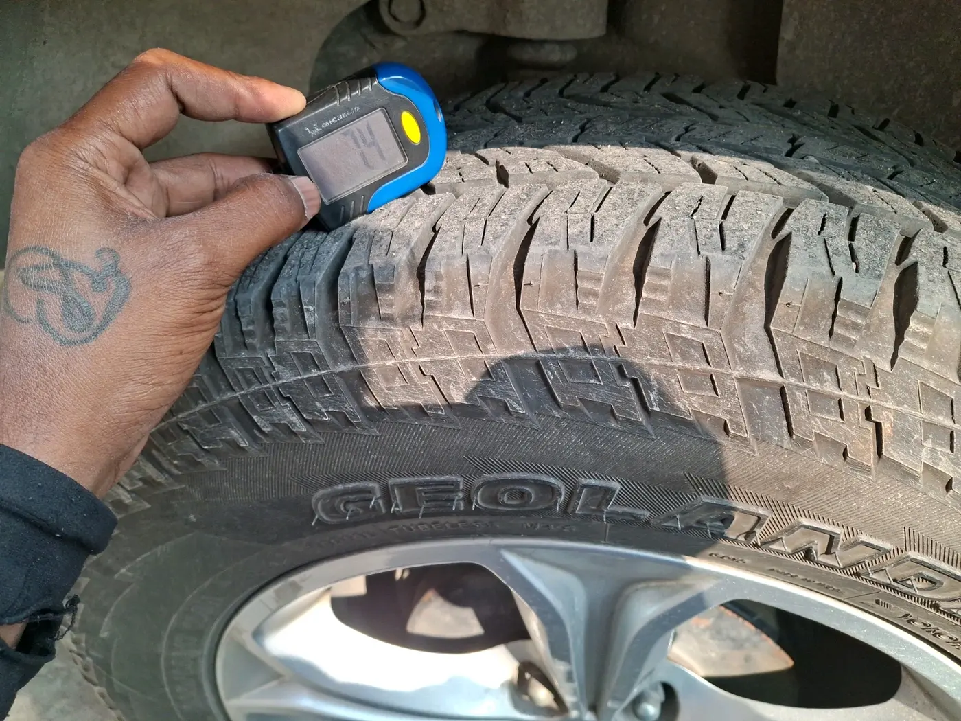 2019 Tata Harrier XZ 2.0L, Diesel, Manual, 1,29,646 km, tyre