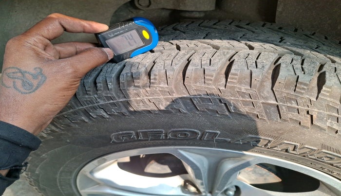 2019 Tata Harrier XZ 2.0L, Diesel, Manual, 1,23,885 km, tyre