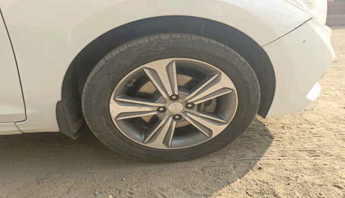 2019 Hyundai Verna 1.6 CRDI SX (O) AT, Diesel, Automatic, 63,379 km, tyre