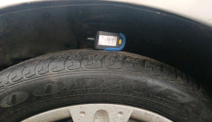 2014 Honda Brio S MT, Petrol, Manual, 85,864 km, tyre