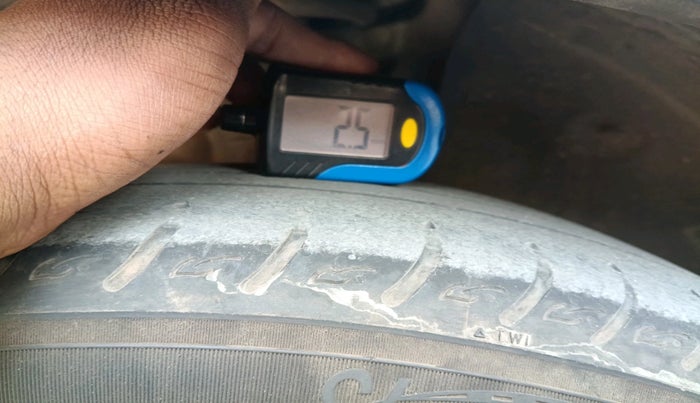 2023 KIA CARENS PRESTIGE 1.5 DIESEL 7 STR, Diesel, Manual, 55,098 km, tyre