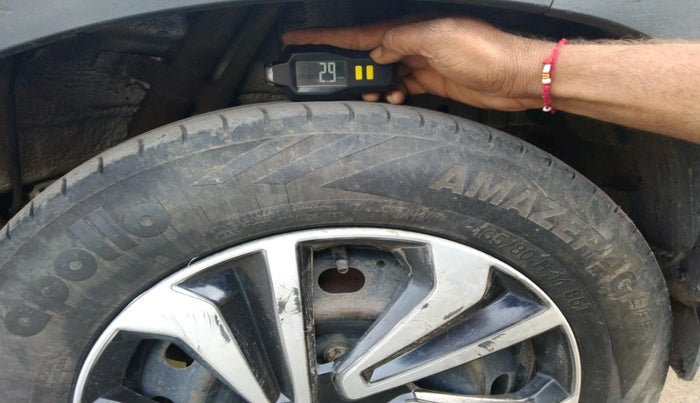 2016 Mahindra Kuv100 K6 D 6 STR, Diesel, Manual, 86,274 km, tyre