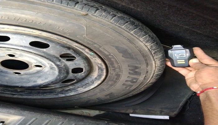 2016 Mahindra Kuv100 K6 D 6 STR, Diesel, Manual, 86,274 km, tyre