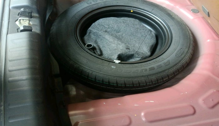 2021 KIA SONET HTK PLUS 1.2, Petrol, Manual, 16,372 km, tyre