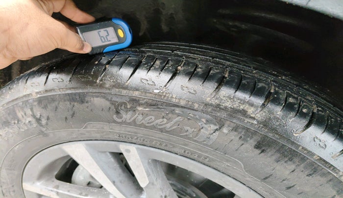 2024 Mahindra XUV700 AX 5 D MT 7 STR, Diesel, Manual, 14,632 km, tyre