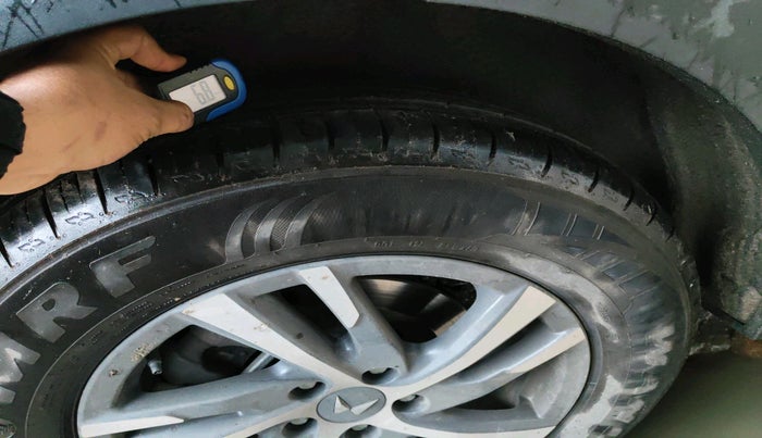 2024 Mahindra XUV700 AX 5 D MT 7 STR, Diesel, Manual, 14,632 km, tyre