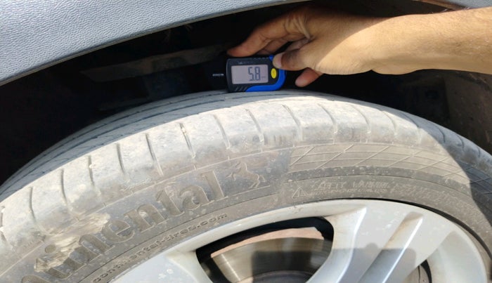 2016 Mercedes Benz GLA Class 200 CDI SPORT, Diesel, Automatic, 1,29,288 km, tyre