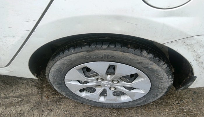 2015 Hyundai Xcent S 1.1 CRDI, Diesel, Manual, 1,05,006 km, tyre