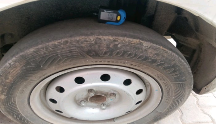 2022 Maruti Swift Dzire TOUR S-CNG (O), Petrol, Manual, 1,50,344 km, tyre