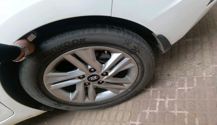 2021 Hyundai New Elantra 2.0 SX(O) AT PETROL, Petrol, Automatic, 43,817 km, tyre