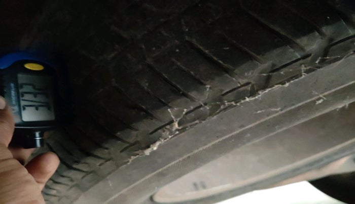 2012 Mahindra XUV500 W8, Diesel, Manual, 1,47,951 km, tyre