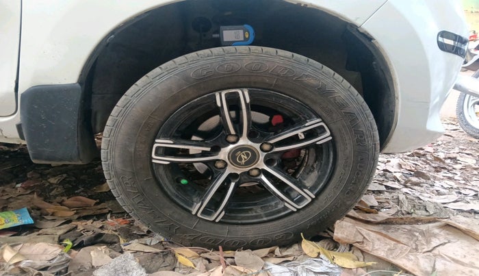 2016 Maruti Alto 800 LXI, Petrol, Manual, 89,864 km, tyre