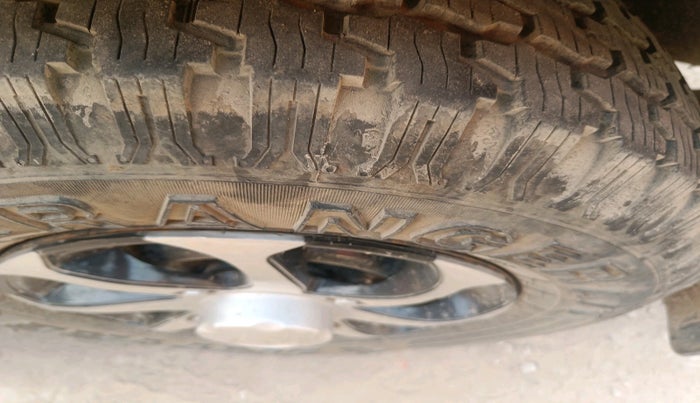 2016 Mahindra Bolero POWER PLUS SLX, Diesel, Manual, 58,866 km, tyre