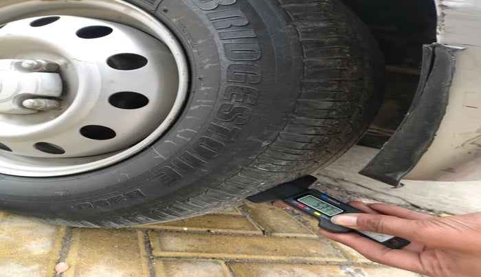 2015 Hyundai i10 MAGNA 1.1, Petrol, Manual, 22,972 km, tyre