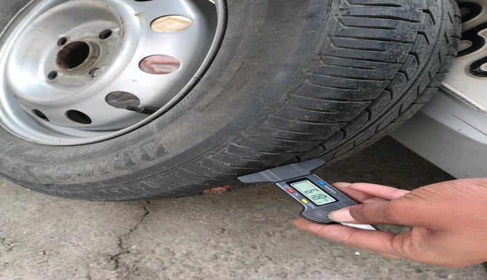 2015 Hyundai i10 MAGNA 1.1, Petrol, Manual, 22,972 km, tyre