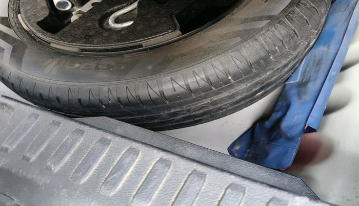 2019 Maruti Vitara Brezza ZDI, Diesel, Manual, 56,333 km, tyre