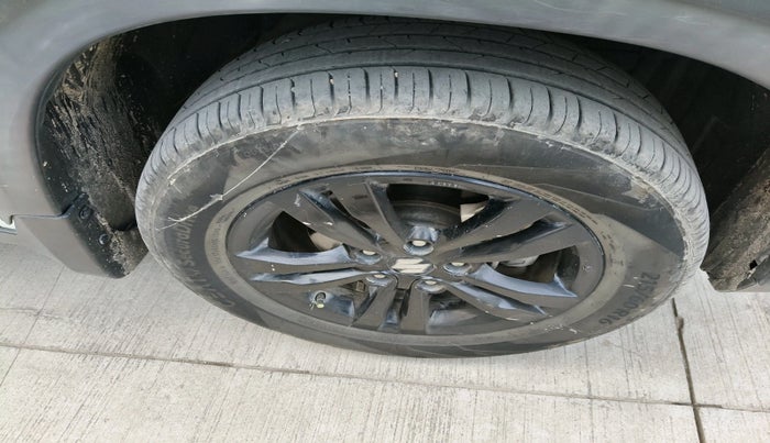 2019 Maruti Vitara Brezza ZDI, Diesel, Manual, 56,333 km, tyre