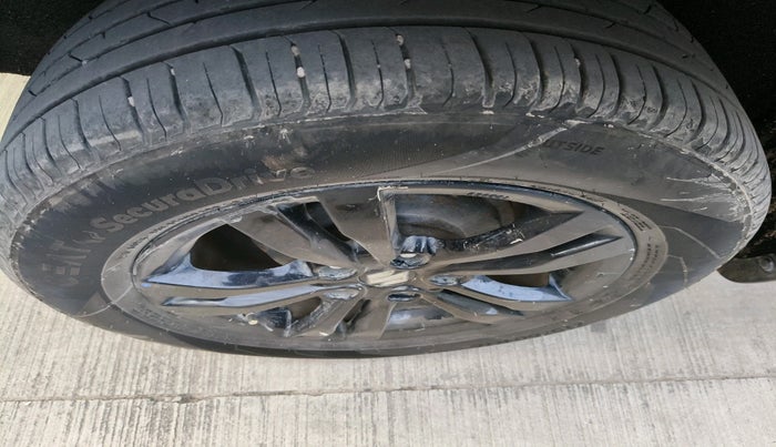 2019 Maruti Vitara Brezza ZDI, Diesel, Manual, 56,333 km, tyre