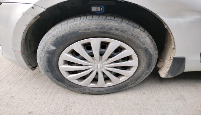 2012 Maruti Swift VDI, Diesel, Manual, 2,27,479 km, tyre