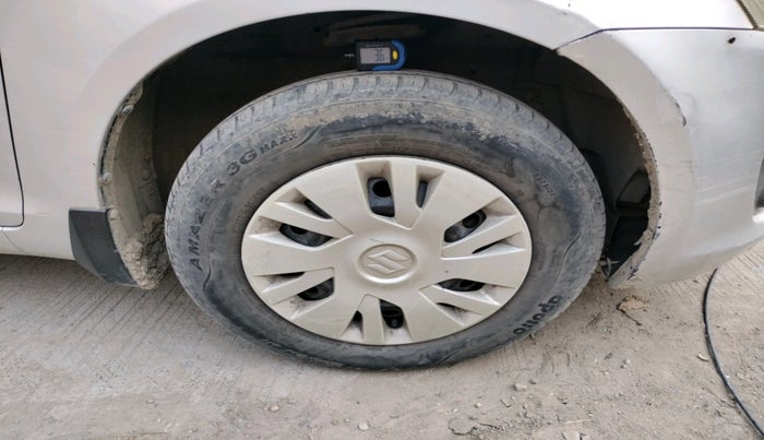 2012 Maruti Swift VDI, Diesel, Manual, 2,27,479 km, tyre