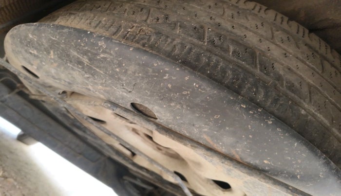 2013 Renault Duster 110 PS RXL DIESEL, Diesel, Manual, 1,60,663 km, tyre