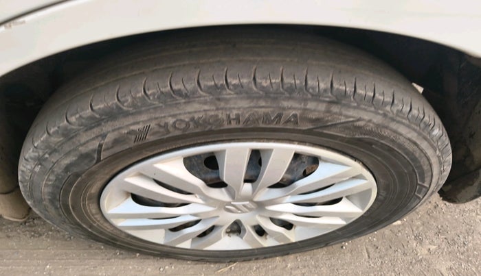 2018 Maruti Dzire VXI, Petrol, Manual, 87,802 km, tyre