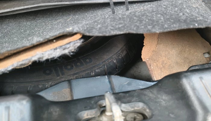 2018 Maruti Dzire VXI, Petrol, Manual, 87,802 km, tyre