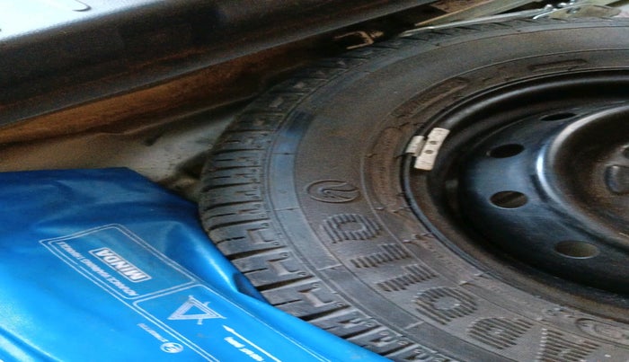 2015 Maruti Alto 800 LXI, Petrol, Manual, 36,432 km, tyre