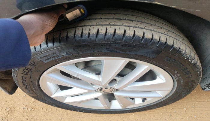 2017 Skoda Rapid STYLE 1.5 TDI AT, Diesel, Automatic, 1,39,339 km, tyre