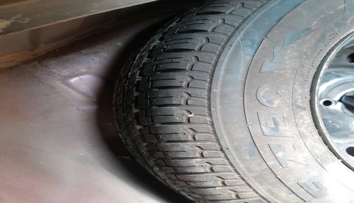 2015 Hyundai i10 MAGNA 1.1, Petrol, Manual, 40,770 km, tyre