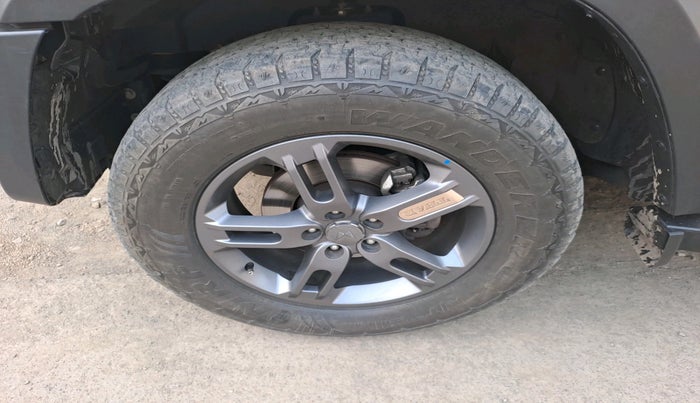 2024 Mahindra Thar LX HARD TOP 4WD MT, Diesel, Manual, 23,616 km, tyre