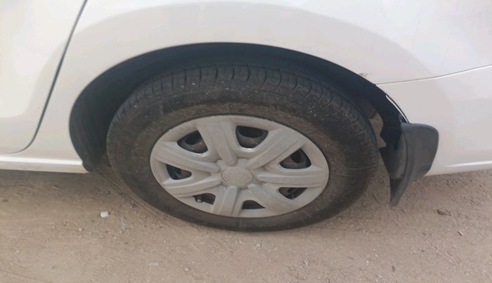 2012 Skoda Rapid AMBITION 1.6 MPI AT, Petrol, Automatic, 1,46,327 km, tyre