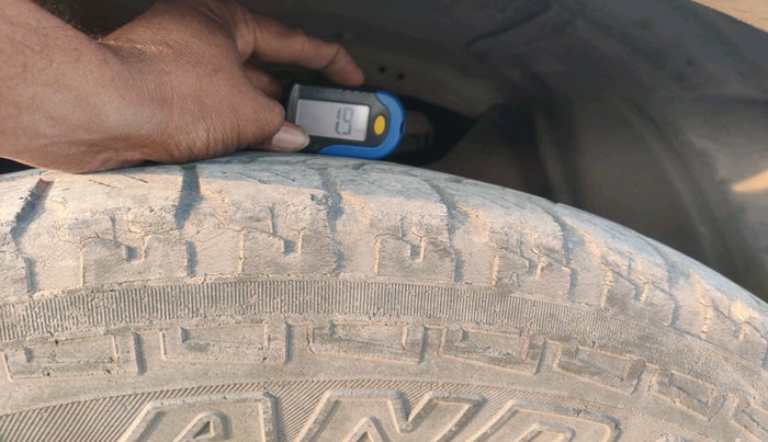 2012 Toyota Fortuner 3.0 4X2 AT, Diesel, Automatic, 1,93,582 km, tyre