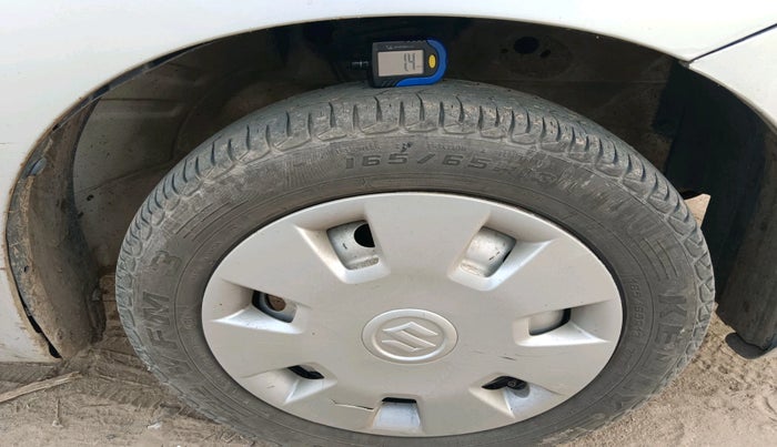 2012 Maruti Wagon R 1.0 LXI, Petrol, Manual, 2,17,383 km, tyre