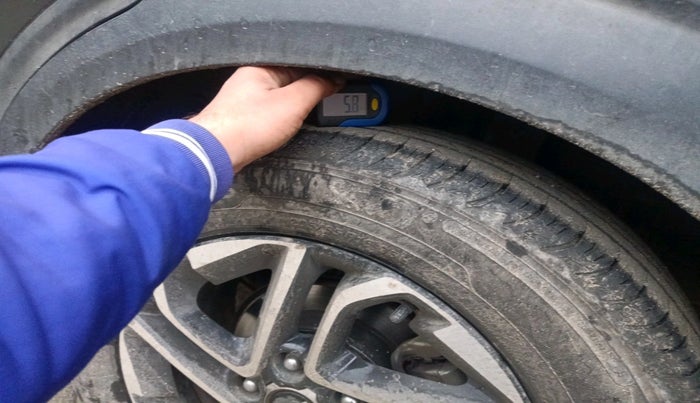 2022 KIA CARENS LUXURY PLUS 1.5 DIESEL 7 STR, Diesel, Manual, 70,003 km, tyre