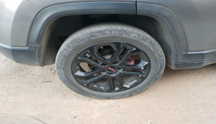 2021 Jeep Compass LIMITED (O) 2.0 DIESEL 4X4 AT, Diesel, Automatic, 1,16,150 km, tyre