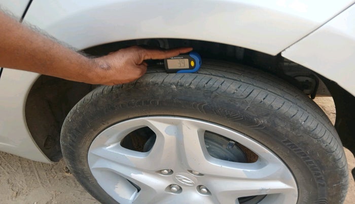 2017 Hyundai Elite i20 ASTA 1.2, Petrol, Manual, 1,03,457 km, tyre