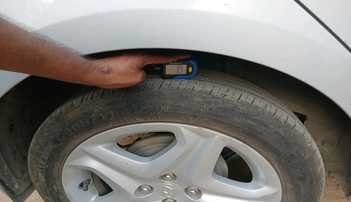 2017 Hyundai Elite i20 ASTA 1.2, Petrol, Manual, 1,03,457 km, tyre