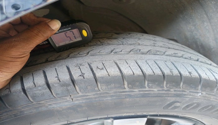 2020 MG HECTOR PLUS SHARP 1.5 PETROL TURBO DCT 6-STR, Petrol, Automatic, 35,882 km, tyre