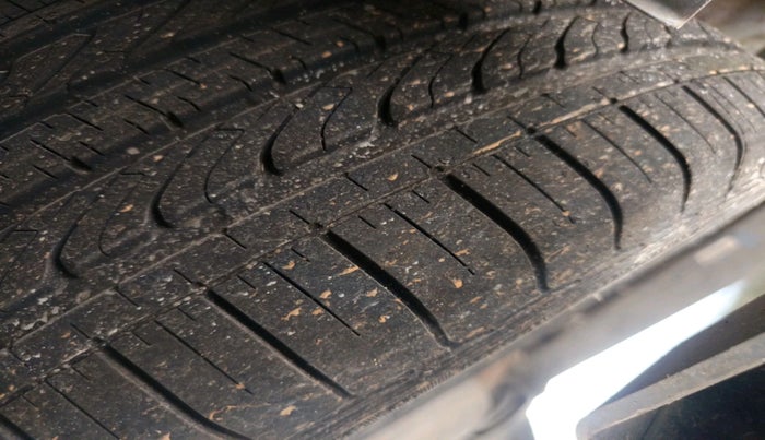 2020 MG HECTOR PLUS SHARP 1.5 PETROL TURBO DCT 6-STR, Petrol, Automatic, 35,882 km, tyre