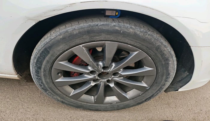 2013 Audi A6 2.0 TDI PREMIUM, Diesel, Automatic, 1,60,327 km, tyre