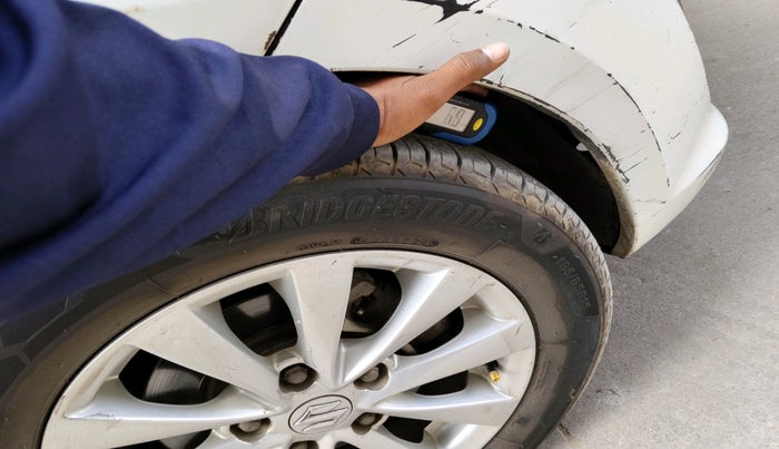 2015 Maruti Ertiga ZDI, Diesel, Manual, 1,96,119 km, tyre