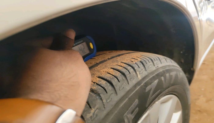 2013 Maruti Ertiga ZXI, Petrol, Manual, 93,174 km, tyre