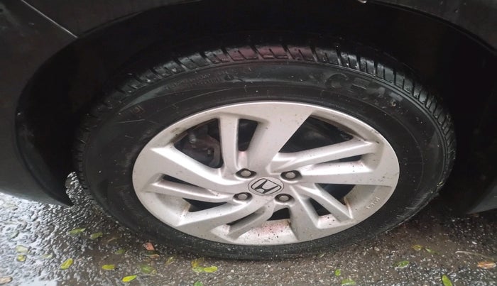 2015 Honda Jazz 1.2L I-VTEC V AT, Petrol, Automatic, 48,367 km, tyre