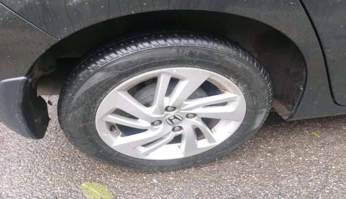 2015 Honda Jazz 1.2L I-VTEC V AT, Petrol, Automatic, 48,367 km, tyre