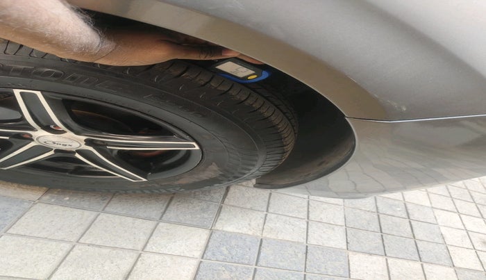 2013 Nissan Sunny XL CVT, Petrol, Automatic, 1,14,052 km, tyre