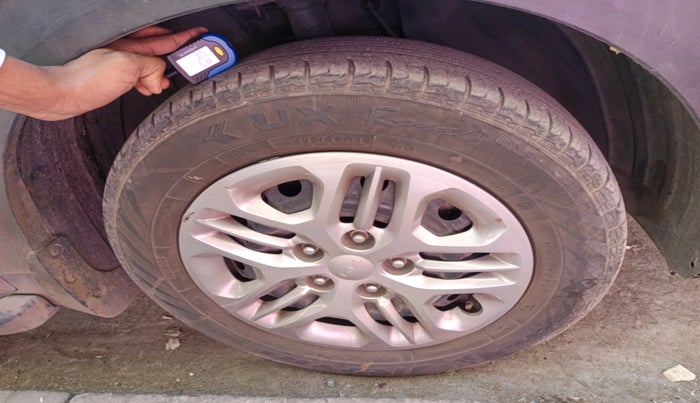 2022 KIA CARENS PRESTIGE 1.5 PETROL 7 STR, Petrol, Manual, 36,538 km, tyre