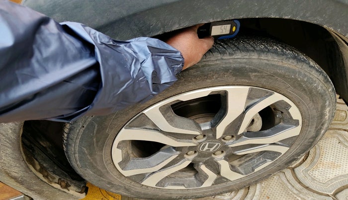 2017 Honda WR-V 1.5L I-DTEC VX MT, Diesel, Manual, 73,881 km, tyre